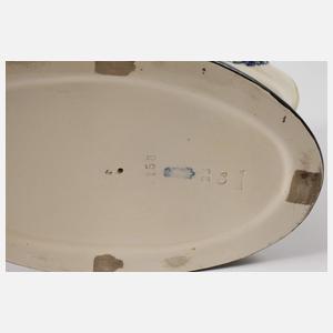 Karlsruhe Entenschale mit zwei Putten