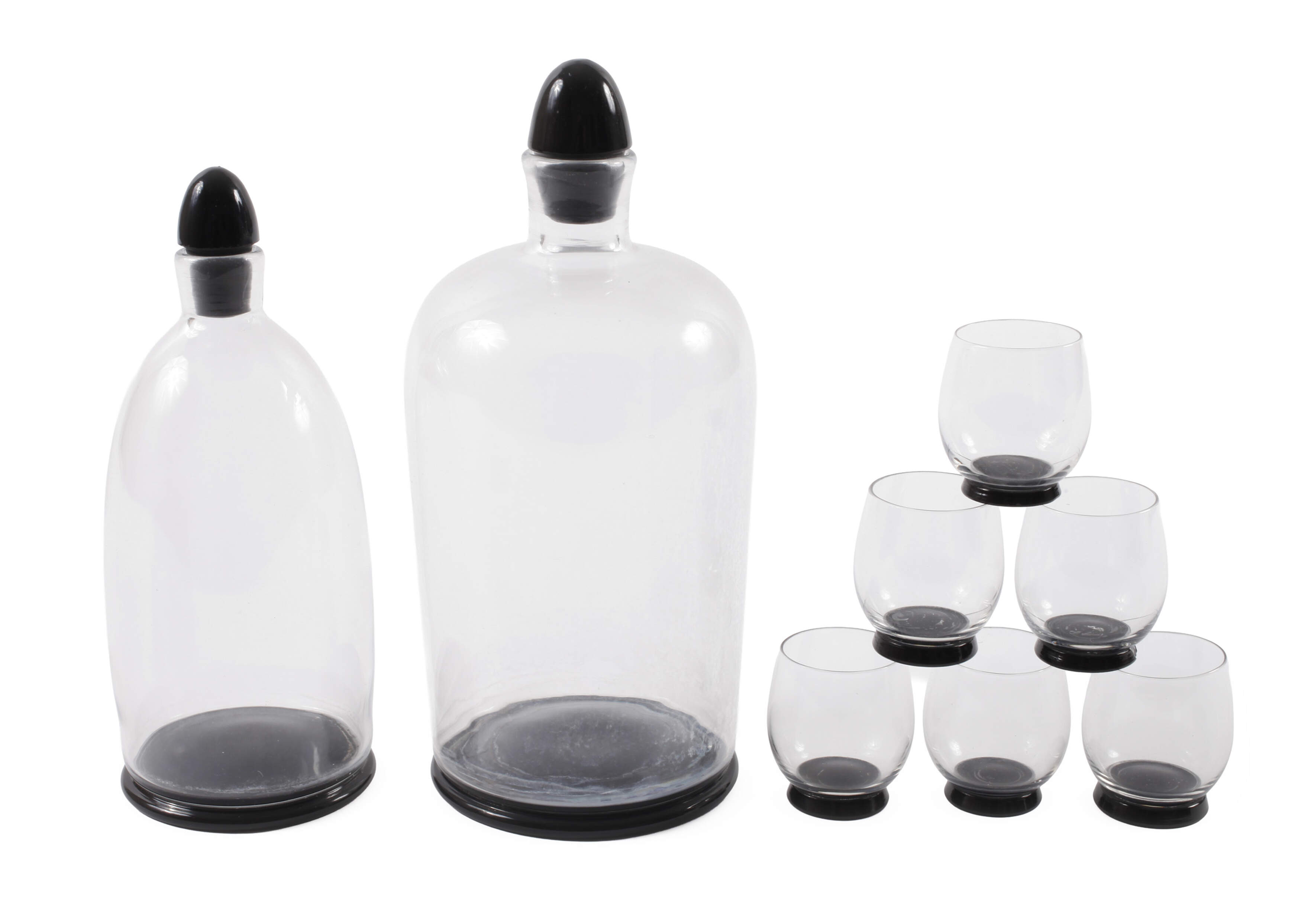 Schnapsset mit zwei Karaffen