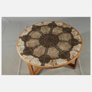 Großer runder Fliesentisch