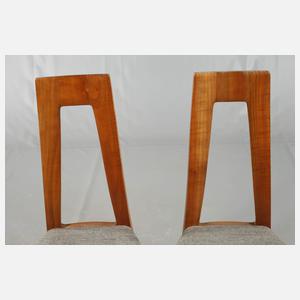 Ernst Martin Dettinger, vier Esszimmer-Stühle