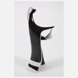 Cmielow Polen "Mädchen mit Gitarre" und Pinguin