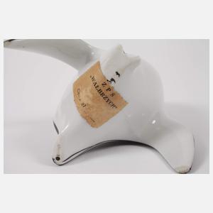 Cmielow Polen "Mädchen mit Gitarre" und Pinguin