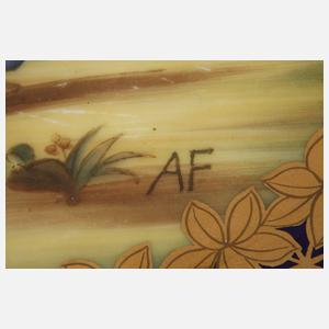 Ovale Prunkplatte im Sèvres-Stil