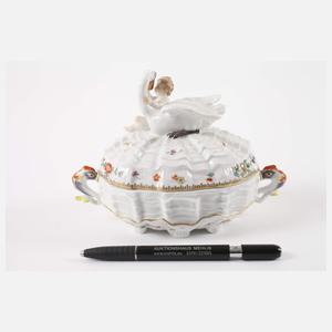 Meissen prunkvolle "Dose mit Schwan und Amorette"
