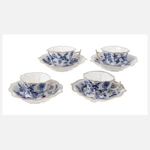 Meissen vier Tassen "Zwiebelmuster" mit Goldrand