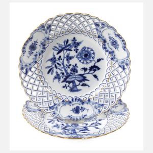 Meissen zwei Durchbruchteller "Zwiebelmuster"