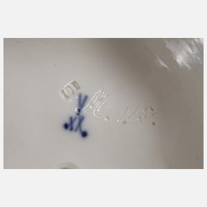 Meissen "Amor mit Brieftaube und Herz"