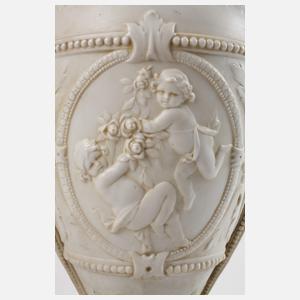 Schwarza-Saalbahn Prunkvase Puttenrelief