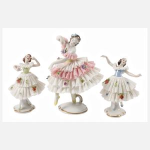 Volkstedt drei kleine Spitzentänzerinnen