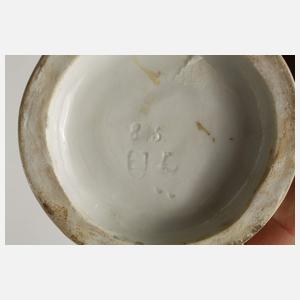 Alt-Wien Rokokodame beim Pfeilschießen