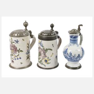 Barocke Fayencekanne und zwei Walzenkrüge