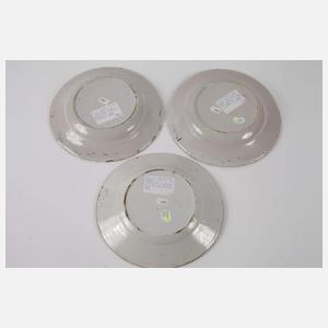 Drei Delfter Fayenceteller