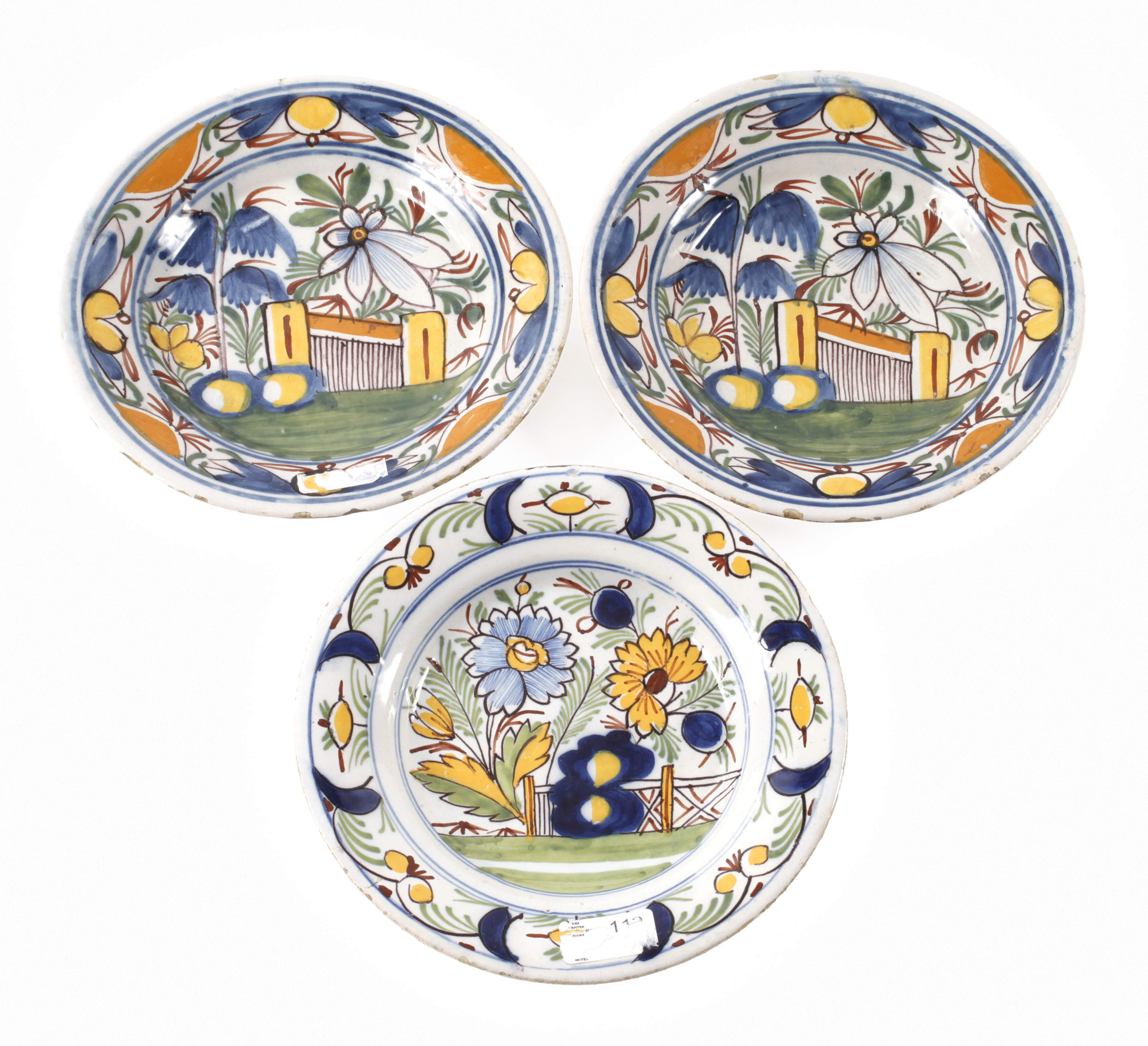 Drei Delfter Fayenceteller
