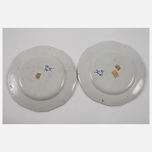 Sechs Teller und zwei Schalen Frankreich