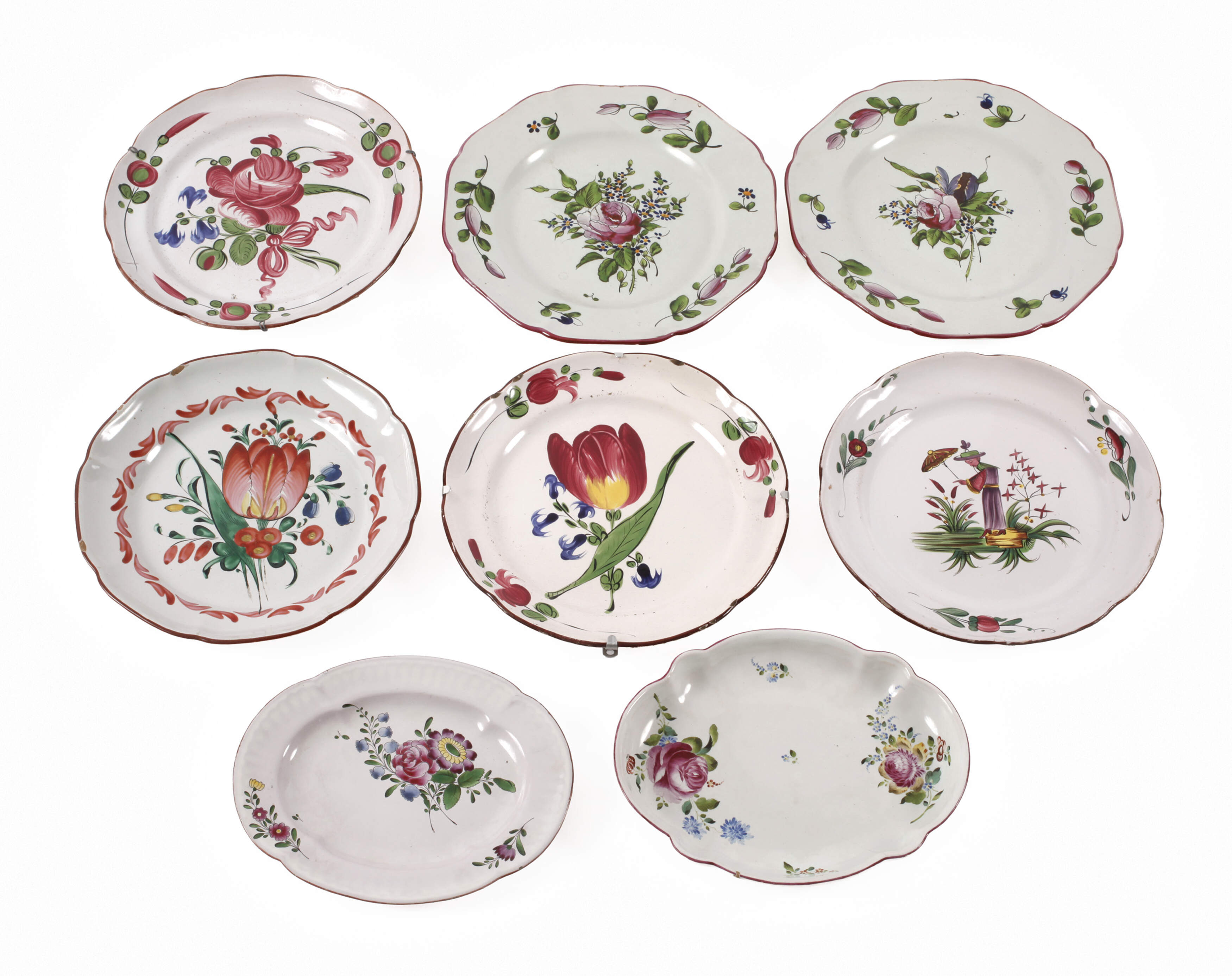 Sechs Teller und zwei Schalen Frankreich