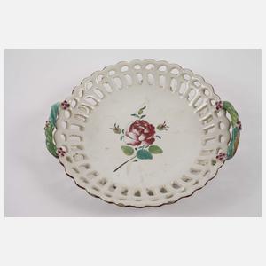 Drei Schalen mit Flechtrand