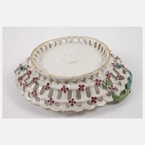 Drei Schalen mit Flechtrand