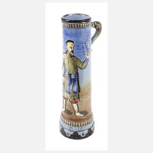 Weinkanne mit Chinoiserie und Zitat