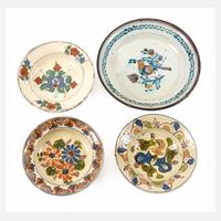 Vier Teller Hafnerware111