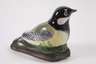 Kleine Vogeldose mit feiner Emaillemalerei
