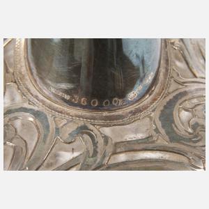 Feine Karaffe mit Silberauflage