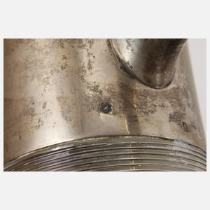 Silberkanne mit Adelswappen