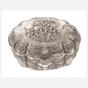 Große Deckeldose im Barockstil