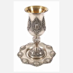 Silberkelch mit Tablett