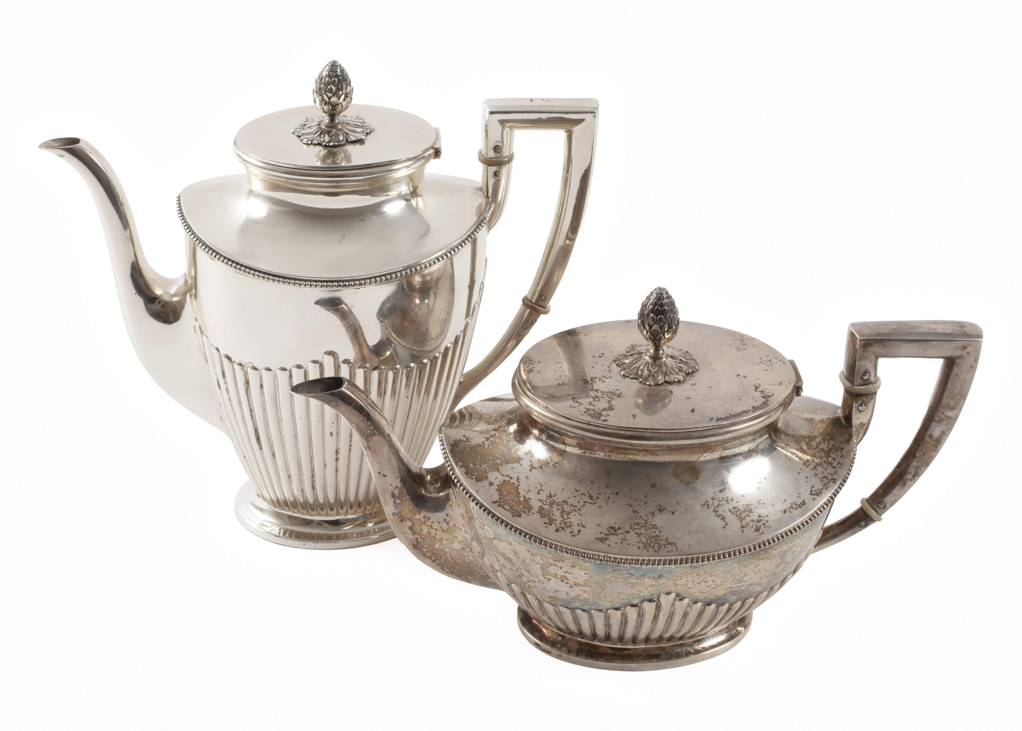 Kaffee- und Teekanne im Queen-Anne-Stil