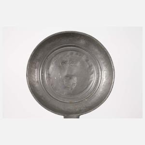 Übergroßer Daubenkrug