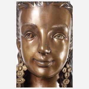 Große Büste einer Orientalin