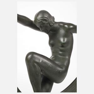 Denis, Tänzerin "Folie" für Max Le Verrier