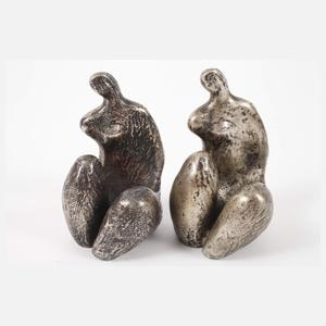 Emma de Sigaldi, Paar "Femme assise" in Silber