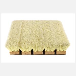 Ottmar Hörl, Kleines hellgelbes Besenstück