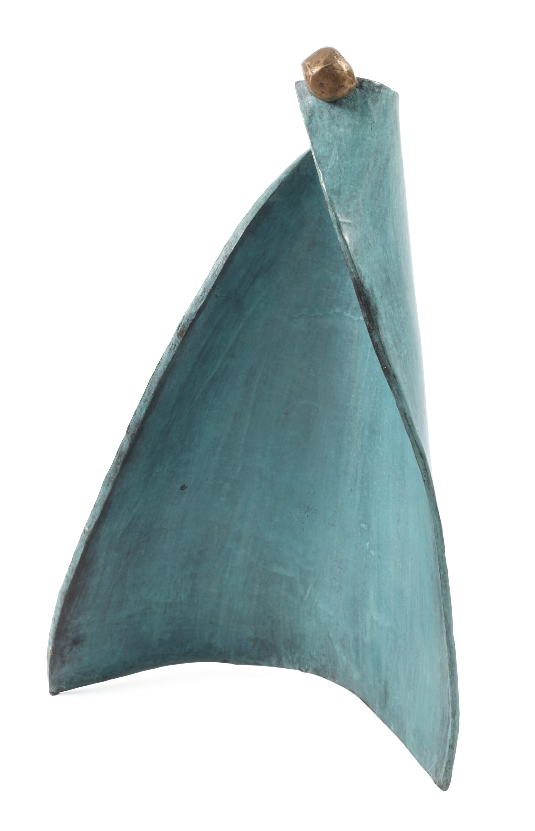 Moderne Bronzefigur im Umhang