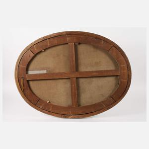 Drei Frauen in abendlicher Landschaft