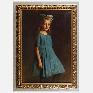 Mädchen im blauen Kleid