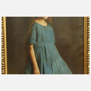 Mädchen im blauen Kleid