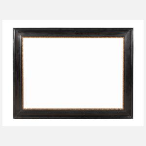 Breite schwarze Lackleiste