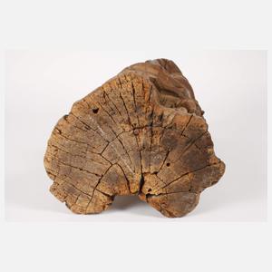 Geschnitzte Heiligenfigur