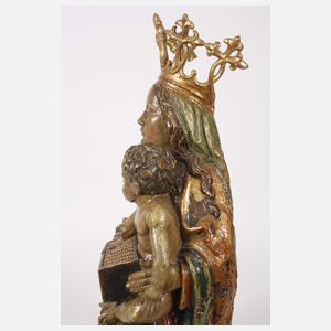 Geschnitzte Madonna