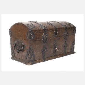 Kleine Barocktruhe