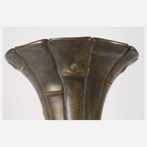 Bronzevase