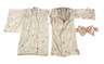 Zwei historische Kimono