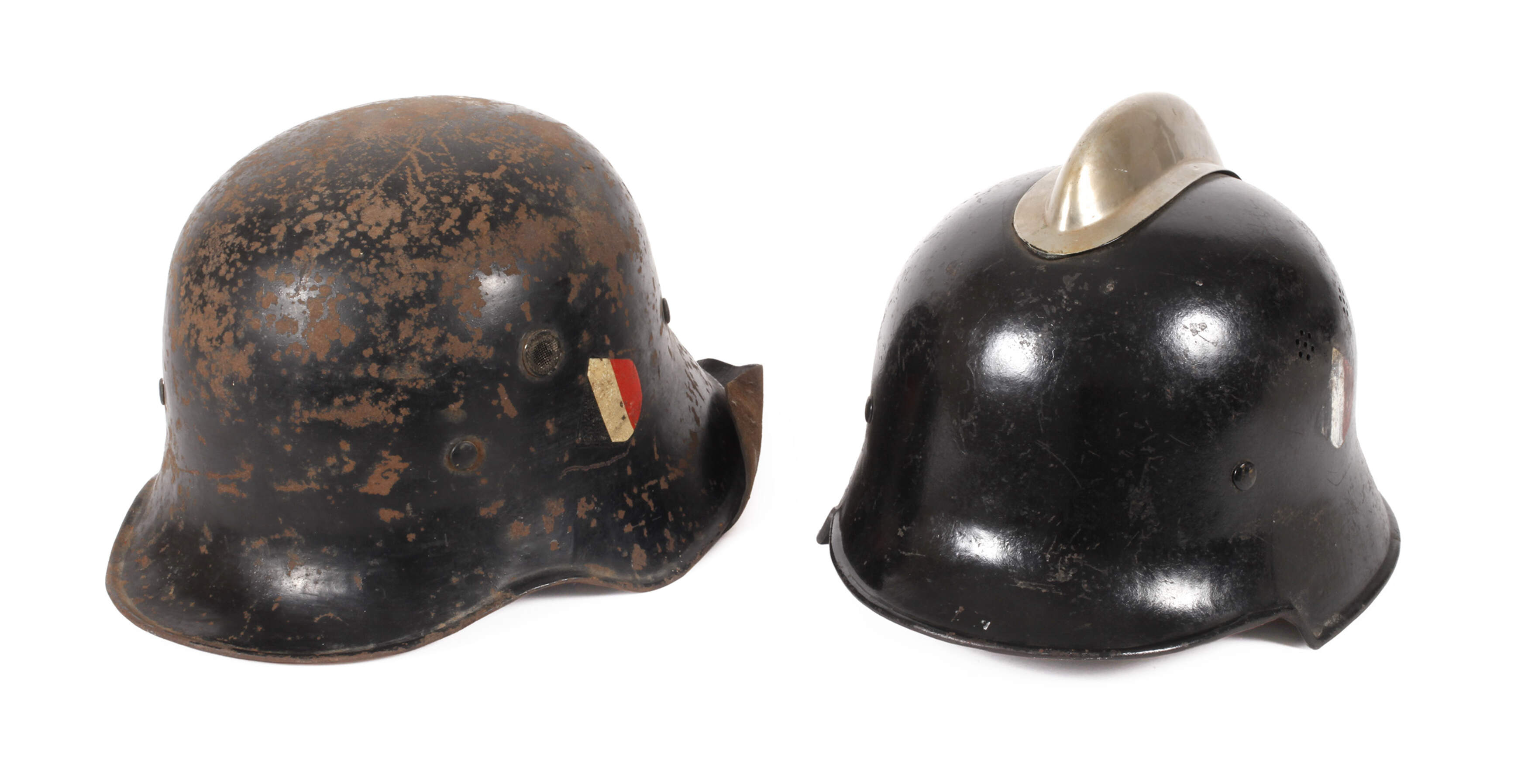 Zwei Feuerwehrhelme 3. Reich