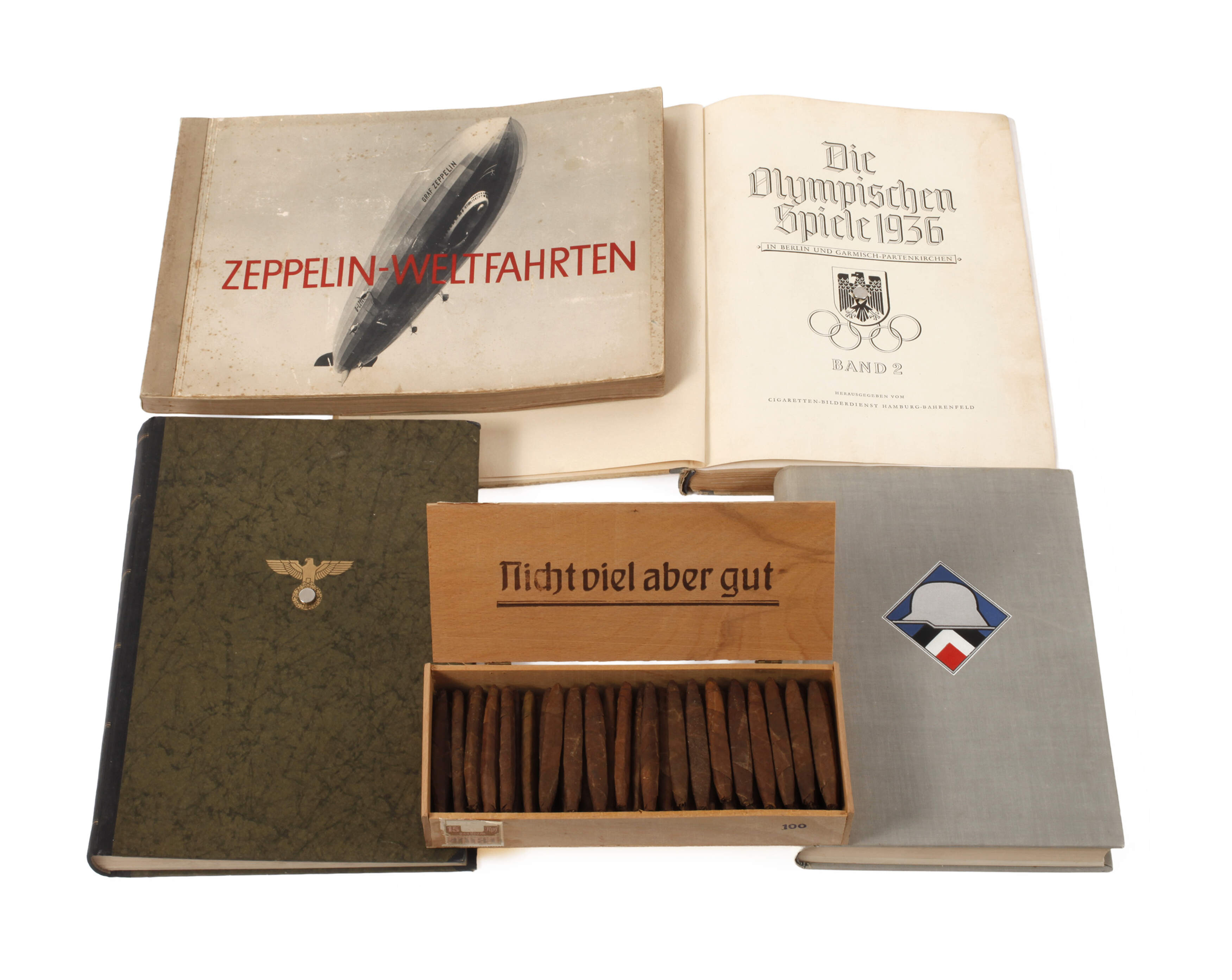 Konvolut Bücher, Sammelbilderalben und Zigarren