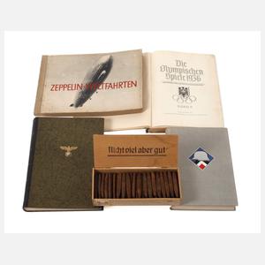Konvolut Bücher, Sammelbilderalben und Zigarren