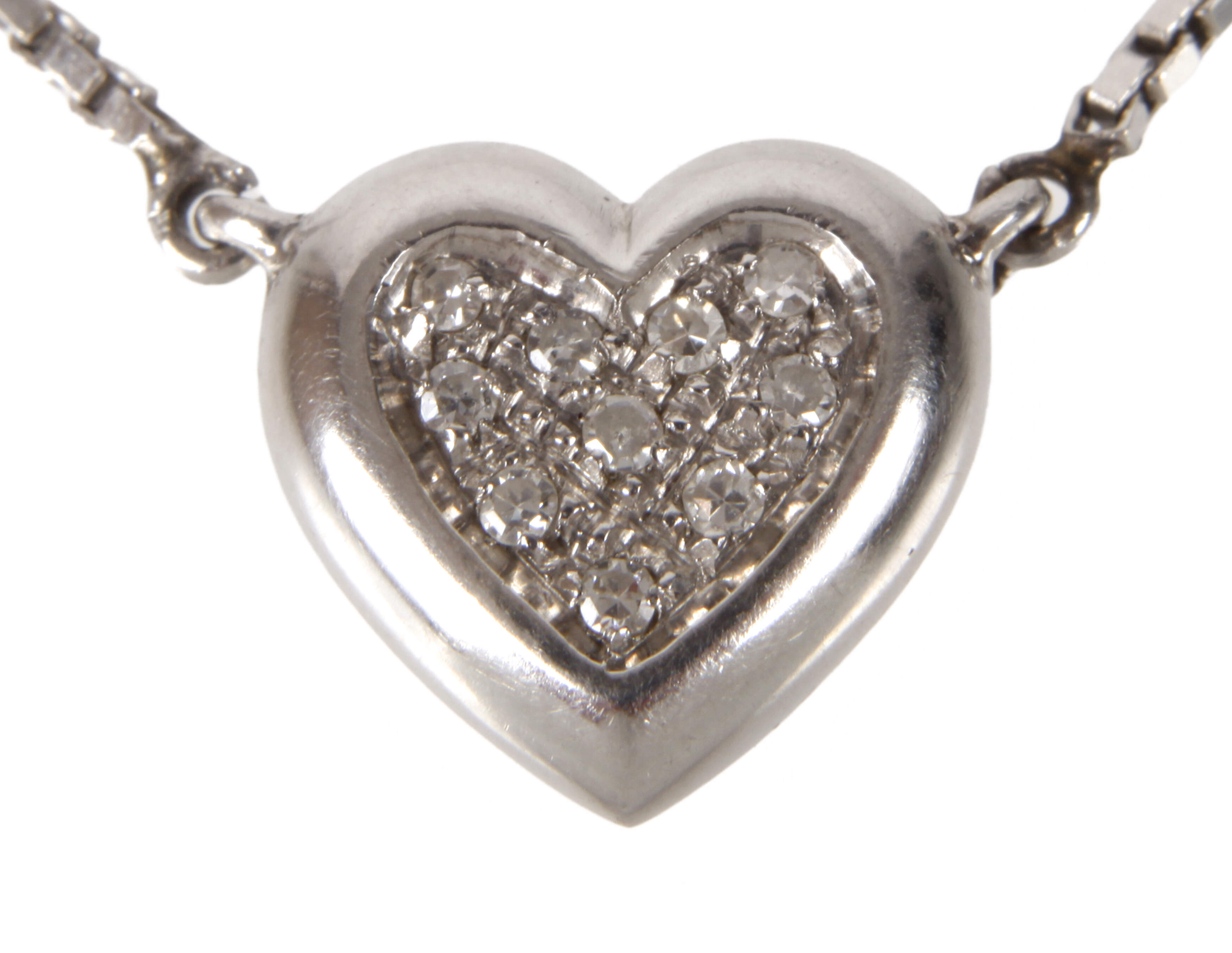 Herzcollier mit Diamanten