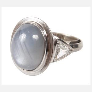 Damenring mit Sternsaphir und Diamanten