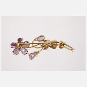 Blütenbrosche mit Amethysten